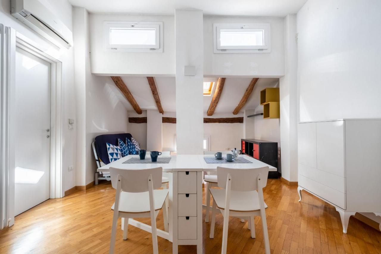 Appartamento Guerrazzi Vicino A Palazzo Garganelli Bologna Exteriör bild